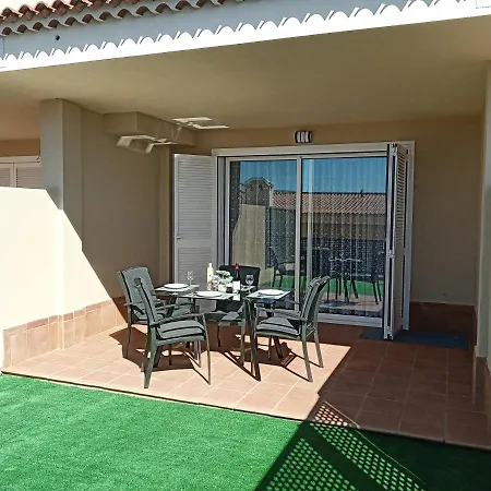 Casa de Férias Lora Modern & New Townhouse 2 Bedroom *