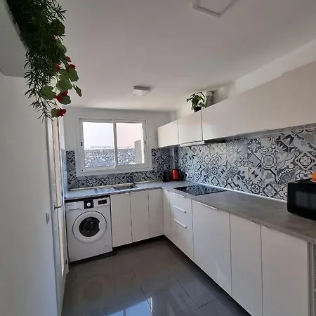 Lora Modern & New Townhouse 2 Bedroom *