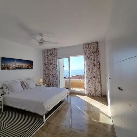 Lora Modern & New Townhouse 2 Bedroom *